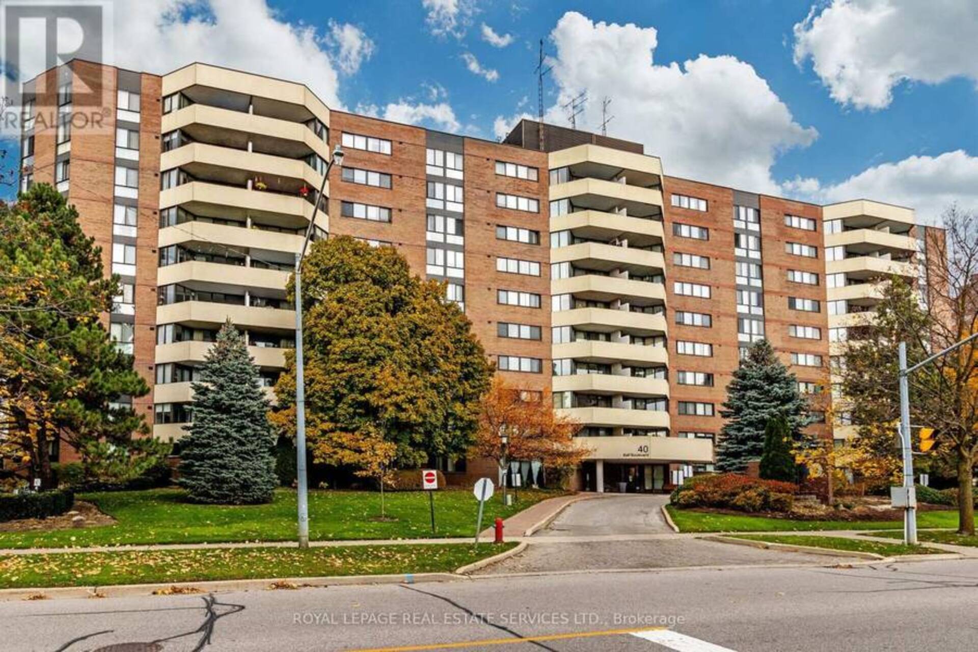 703 - 40 BAIF BOULEVARD Richmond Hill