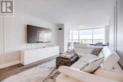 707 - 7 TOWNSGATE DRIVE Vaughan