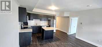 300 - 118 SUMMERSIDE BOULEVARD Pelham