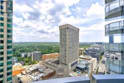 2712 - 1 BLOOR STREET E Toronto