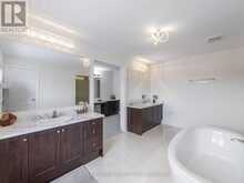 4 GOLDENEYE DRIVE East Gwillimbury