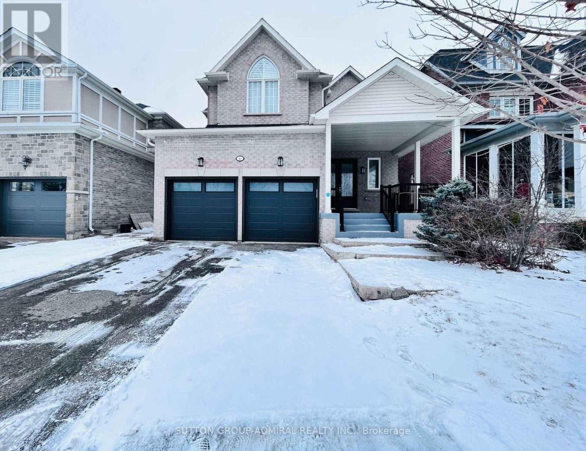 4 CASTLEGLEN BOULEVARD Markham