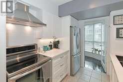 203 - 600 QUEENS QUAY W Toronto