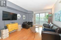 203 - 600 QUEENS QUAY W Toronto