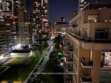 807 - 11 LILLIAN STREET Toronto