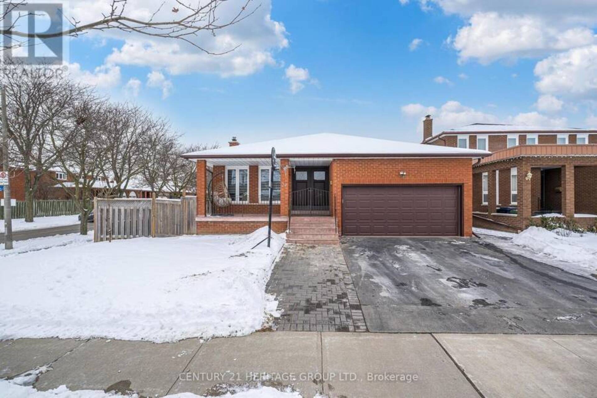 24 MORBANK DRIVE Toronto