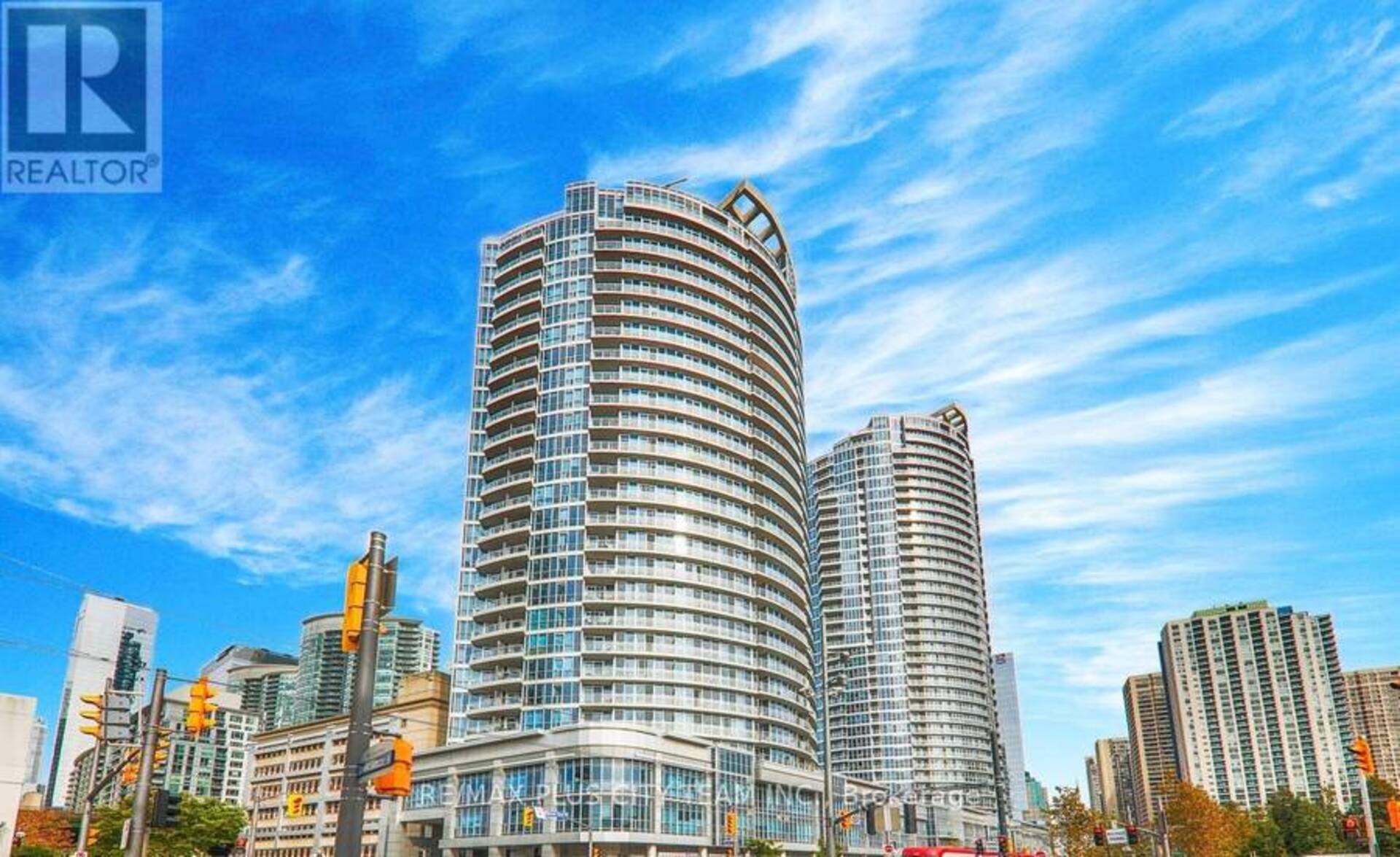 403 - 218 QUEENS QUAY W Toronto