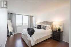 1402 - 21 MARKBROOK LANE Toronto