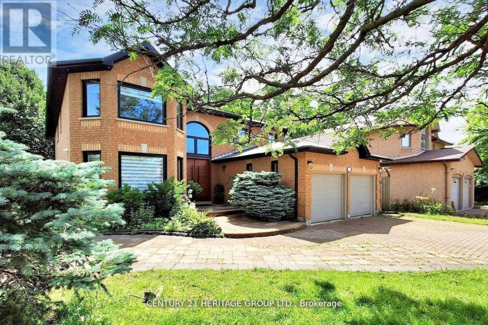 1 CREEKVIEW AVENUE Richmond Hill