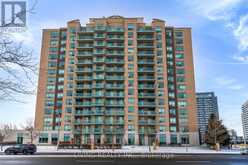 409 - 11 ONEIDA CRESCENT Richmond Hill