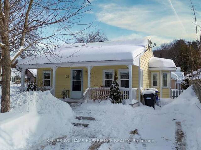 39 FOX STREET Penetanguishene