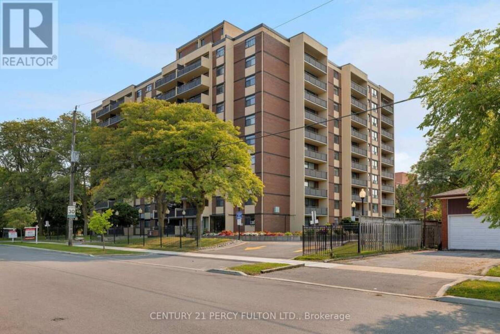 201 - 5 FRITH ROAD Toronto