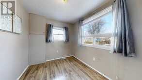 UNIT A - 546 LAKE DRIVE S Georgina