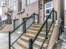 17 BLACKSTONE STREET Toronto