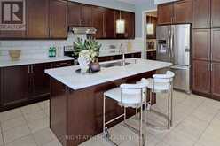 1368 CONNAUGHT TERRACE Milton