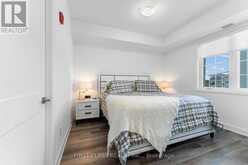 330 - 50 LAKEBREEZE DRIVE Clarington