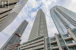 4203 - 2221 YONGE STREET Toronto