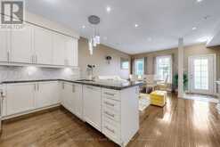 15 - 40 HARGRAVE LANE Toronto