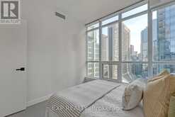 1407 - 126 SIMCOE STREET Toronto