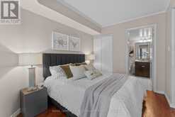 1221 - 711 BAY STREET Toronto