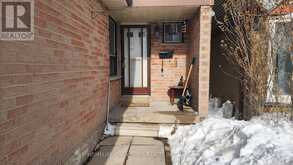 61 WARWICK CASTLE COURT Toronto