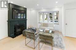 215 RIDLEY BOULEVARD Toronto