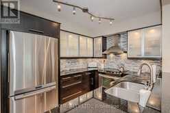 605 - 190 MANITOBA STREET Toronto