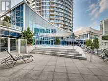 2611 - 218 QUEENS QUAY W Toronto