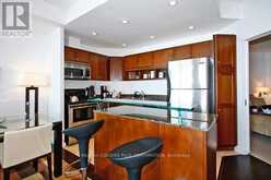 2611 - 218 QUEENS QUAY W Toronto