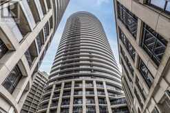 2805 - 25 CARLTON STREET Toronto