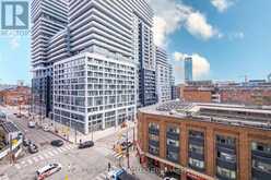 619 - 158 FRONT STREET Toronto