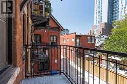 307 - 160 HURON STREET Toronto