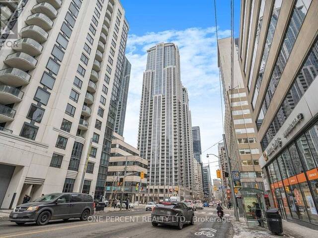 1110 - 763 BAY STREET Toronto Ontario