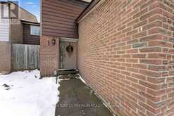 19 - 350 CAMELOT COURT Oshawa