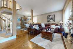 1034 BENTON CRESCENT Pickering