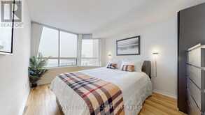 1014 - 135 HILLCREST AVENUE Mississauga