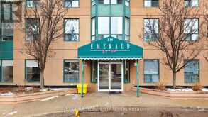 1014 - 135 HILLCREST AVENUE Mississauga