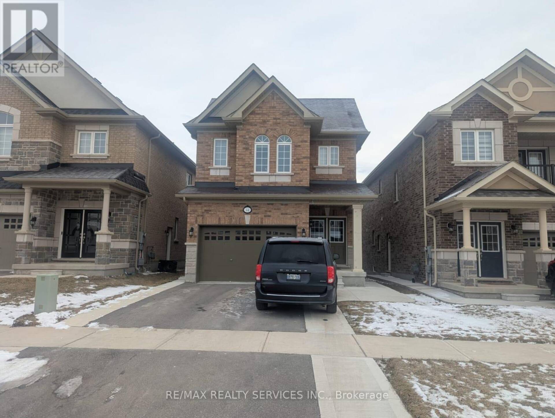 UPPER - 44 BRANIGAN CRESCENT Halton Hills