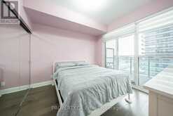 1005 - 33 SHORE BREEZE DRIVE Toronto