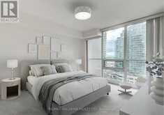 1209 - 18 HARBOUR STREET Toronto