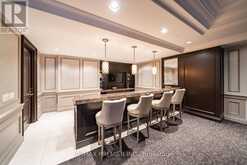 602 - 9255 JANE STREET Vaughan