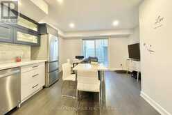 ENTIRE - 27 THORNTON AVENUE Toronto