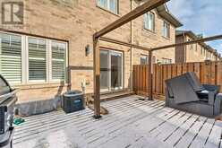 12 - 98 SHOREVIEW PLACE Hamilton