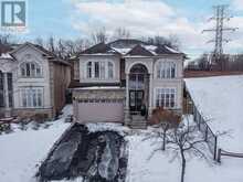 240 CLOVERLEAF DRIVE Hamilton