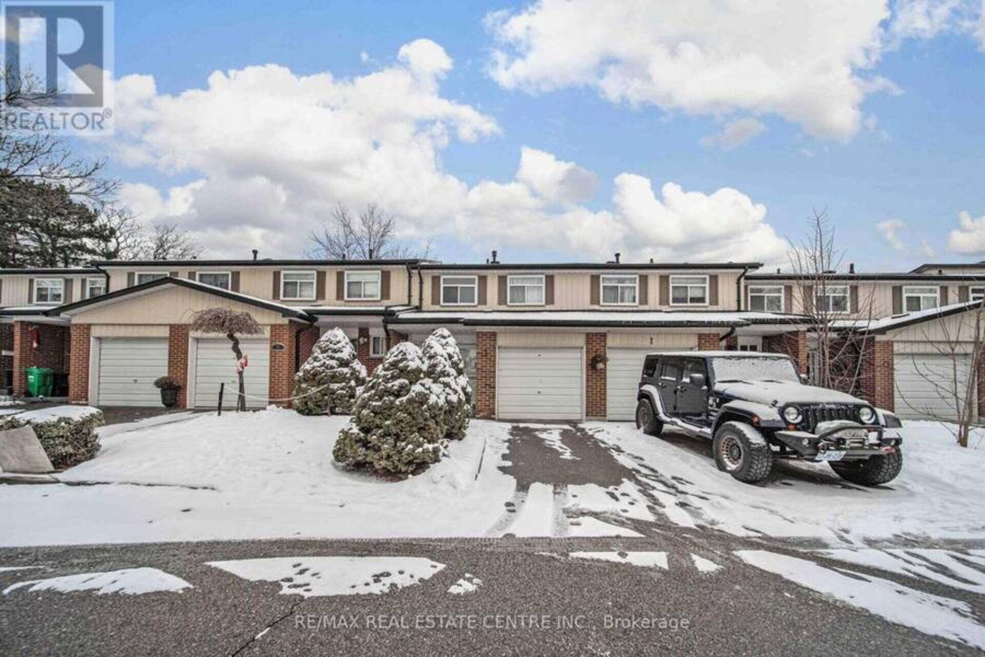 27 VODDEN COURT Brampton