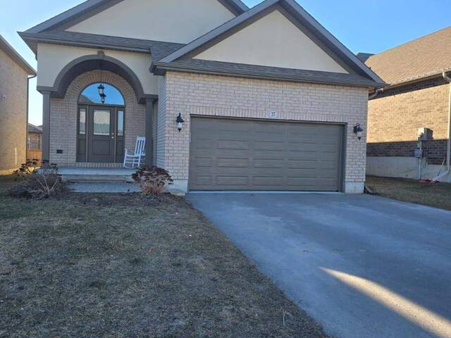 37 STONECREST BOULEVARD Quinte West Ontario