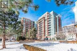 811 - 48 SUNCREST BOULEVARD Markham