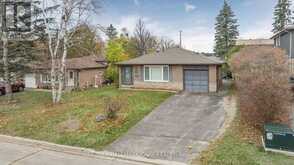 UPPER - 26 ROSLYN ROAD Barrie