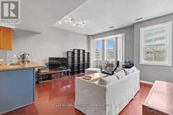 225 - 760 LAWRENCE AVENUE W Toronto