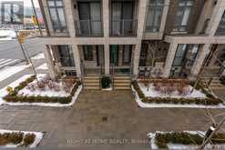 52 - 719 LAWRENCE AVENUE W Toronto